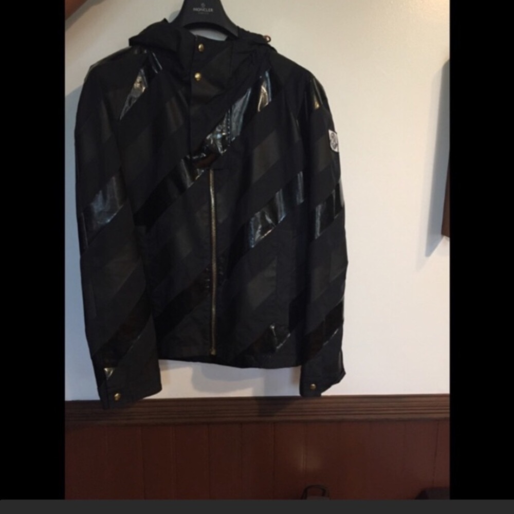 Men’s Moncler Gamme Bleu Jacket for Sale. Size 4